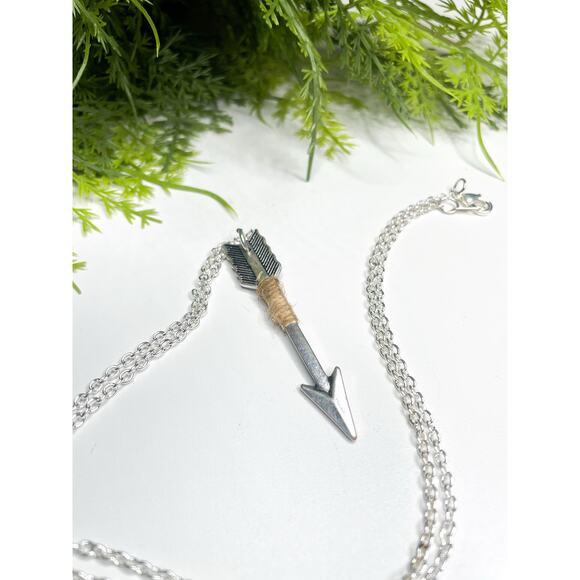 Silver Arrow Necklace Cupid Archery Archer Hunter - Picture 1 of 7